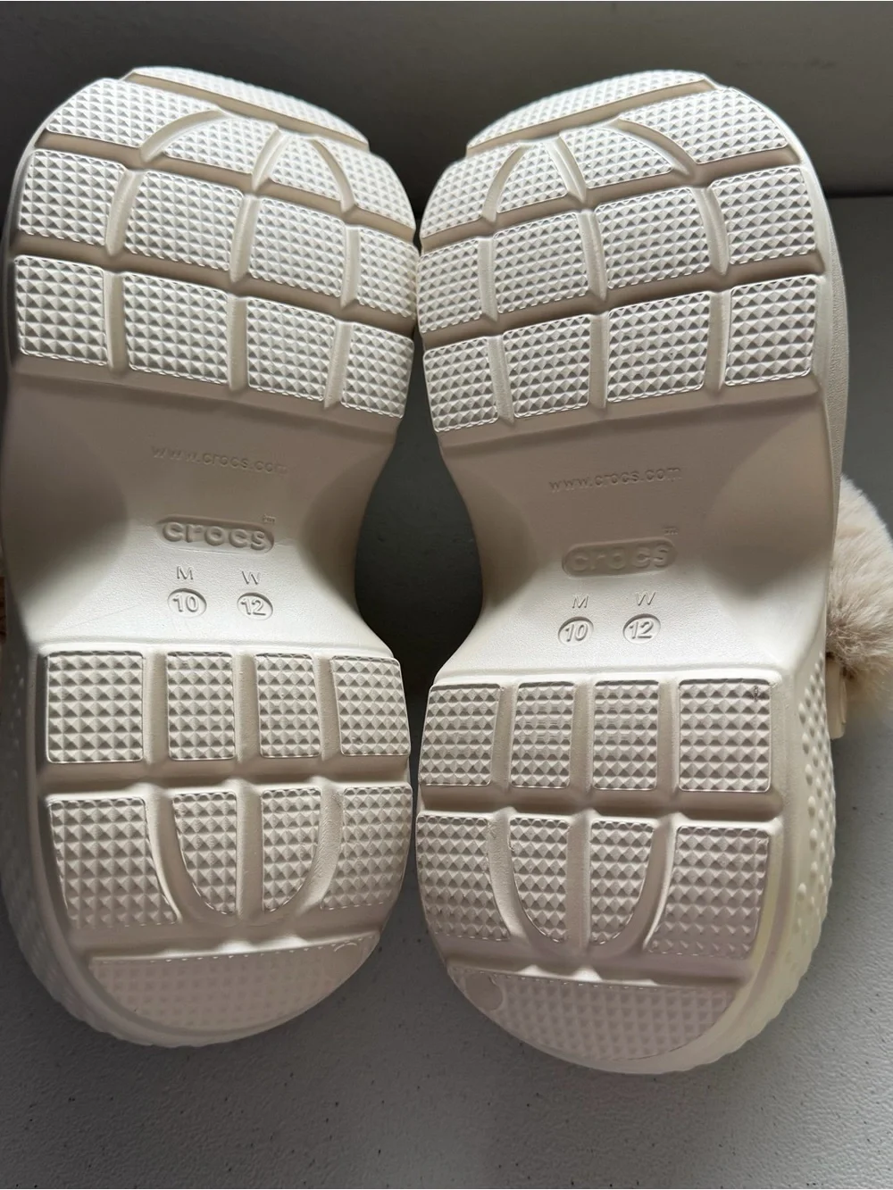 Crocs stomped lined platform clogs unisex men’s 12-women’s 10 new condition
